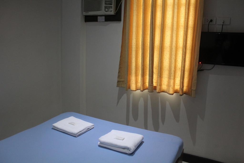 West Makati Hotel Makati City Ruang foto