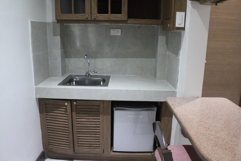 West Makati Hotel Makati City Ruang foto