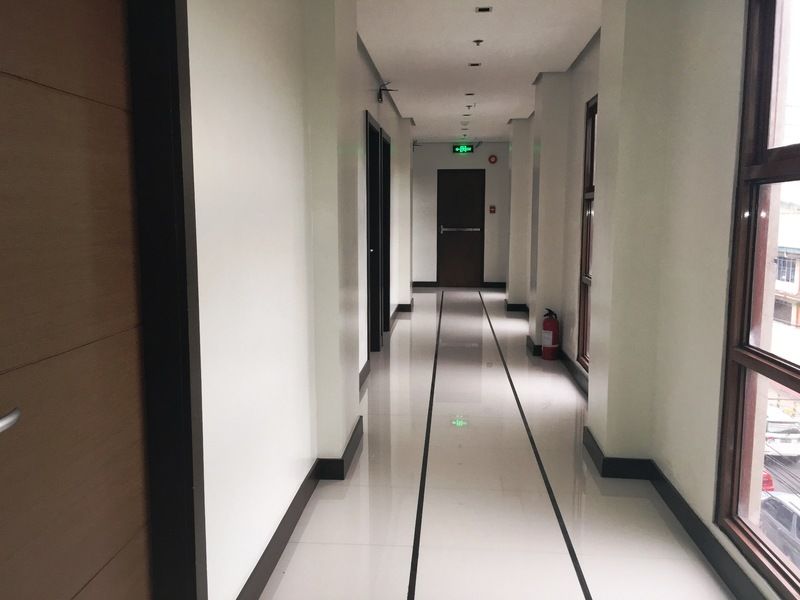 West Makati Hotel Makati City Bagian luar foto
